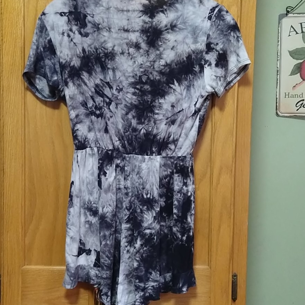 Romper - Picture 4 of 4
